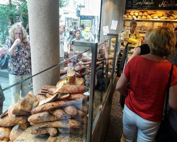 Bäckerei & Konditorei Völker